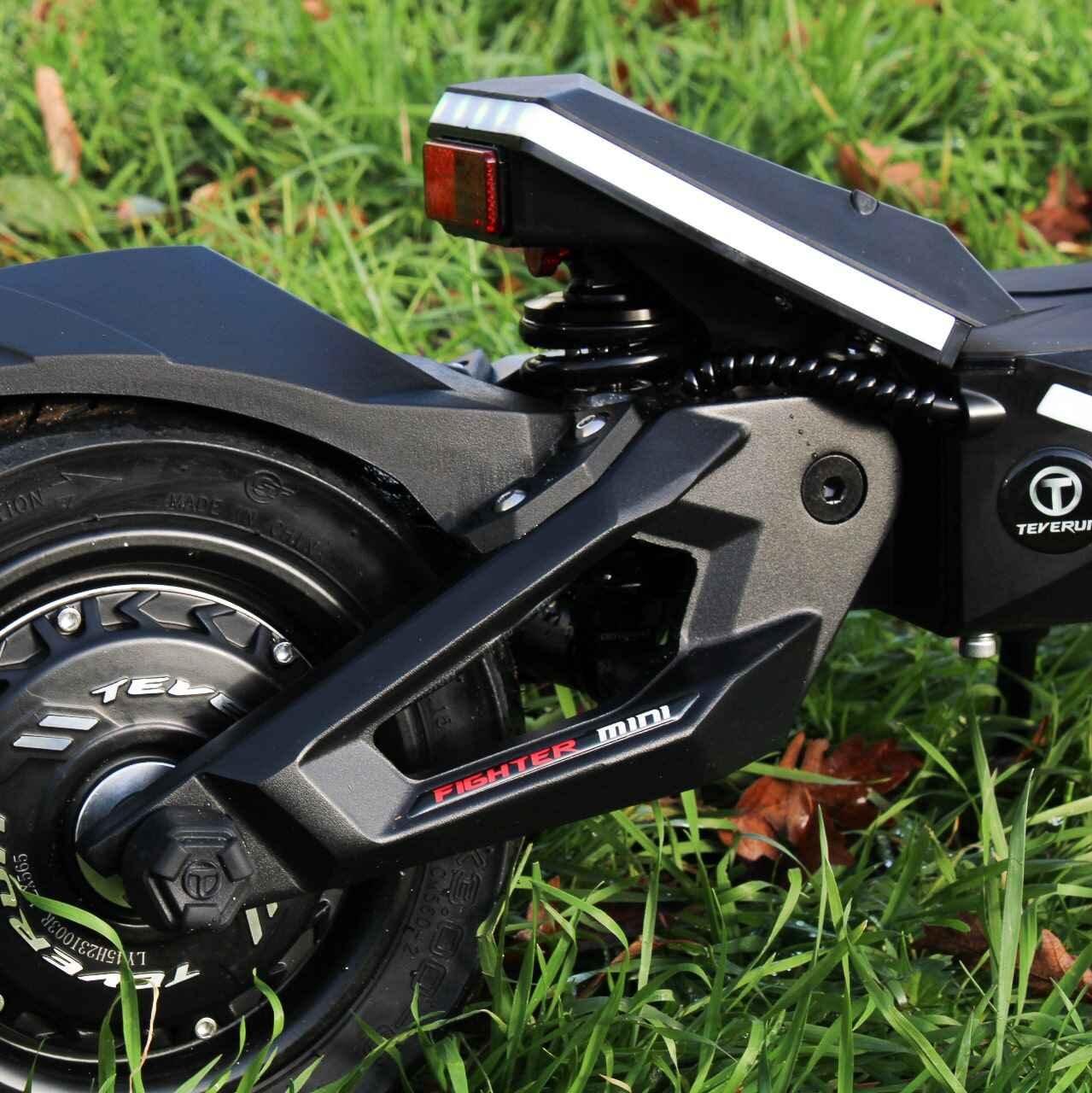 Trottinette Electrique Teverun Fighter Mini V4 : Compacte et Confortable