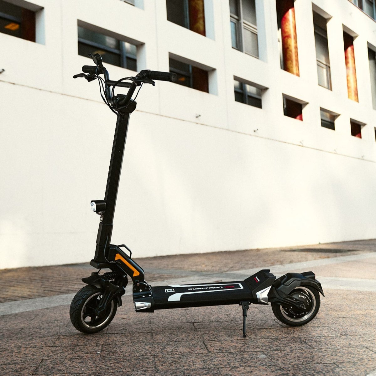 Trottinette Électrique Dualtron Togo : Confortable et Polyvalente