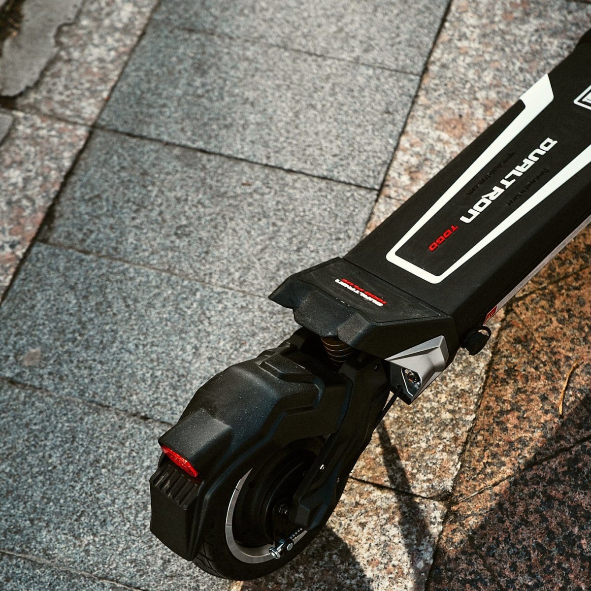 Trottinette Électrique Dualtron Togo : Confortable et Polyvalente